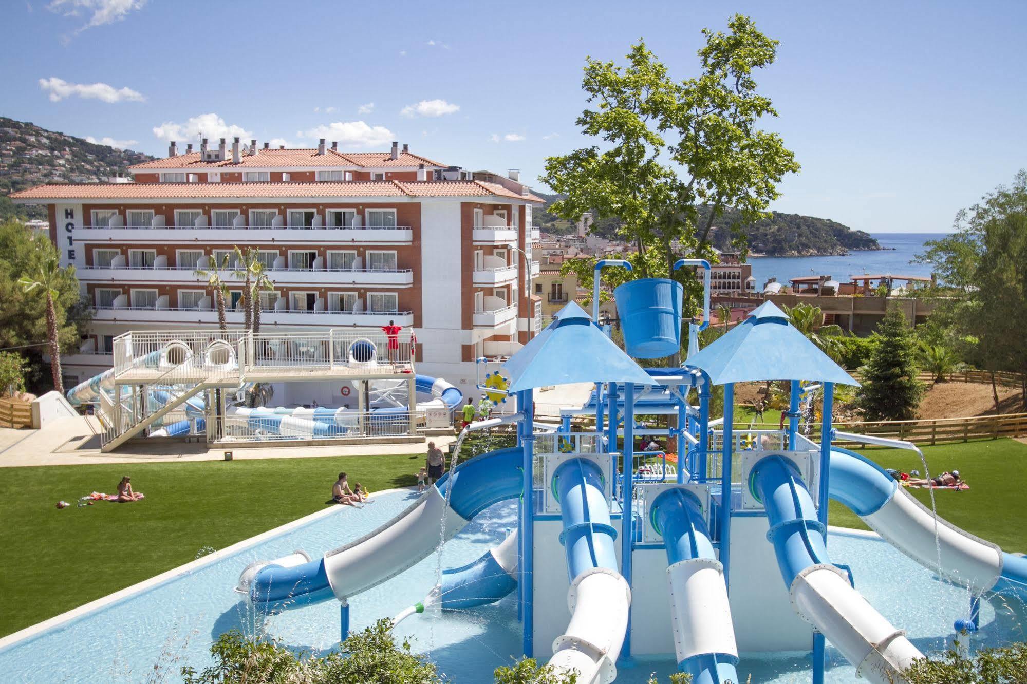Hotel Garbi Park & Aquasplash Lloret de Mar Exterior photo
